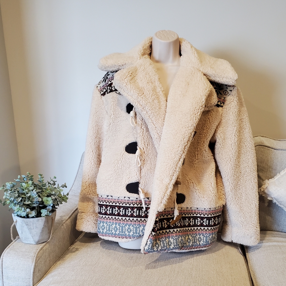 Brand new Free People fluffy jacket XS S M
